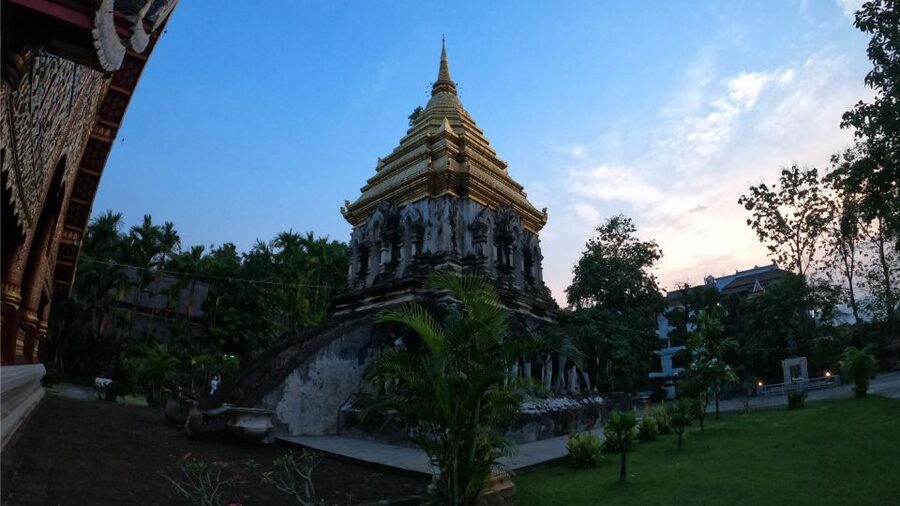 Chiang Mai: Nighttime City Highlights by EV Tram - Wat Chiang Man and the first tram ride