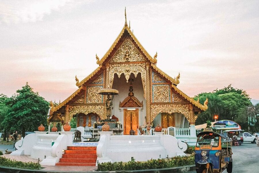 Chiang Mai: Private Tuk Tuk Tour of City Temples With Pickup - Wat Sri Suphan, Chiang Mai’s Silver Temple