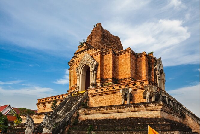 Chiang Mai Scavenger Hunt and Sights Self-Guided Tour - Three Kings Monument gives the route a clear beginning