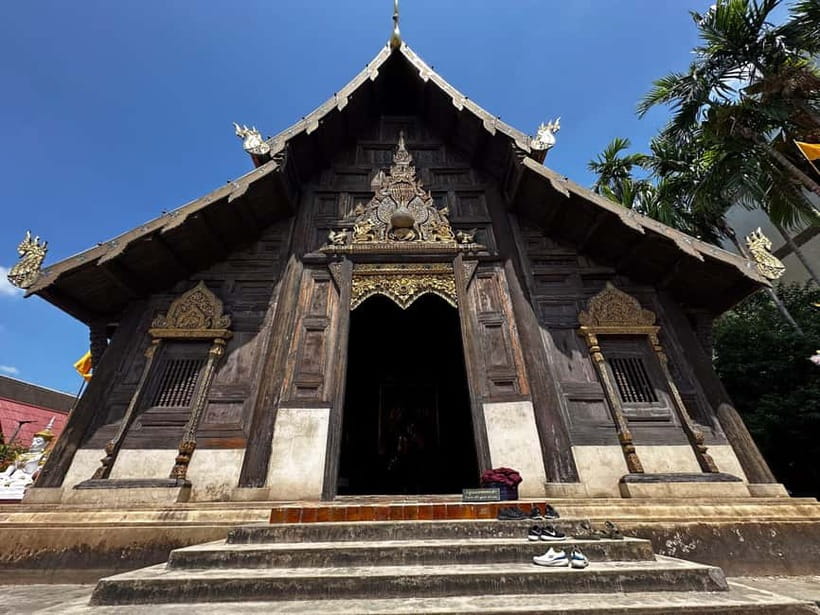 Chiang Mai: Temple And City Walking Tour Part I - Why this morning walk works so well