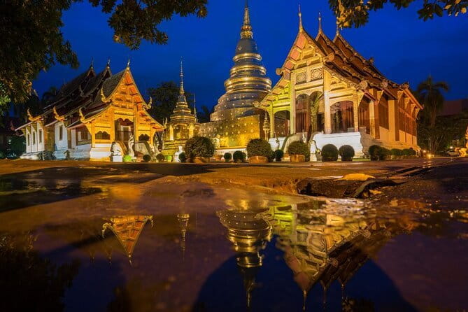 Chiang Mai Temples and Market Tuk Tuk Night Tour - Why Chiang Mai works so well after sunset