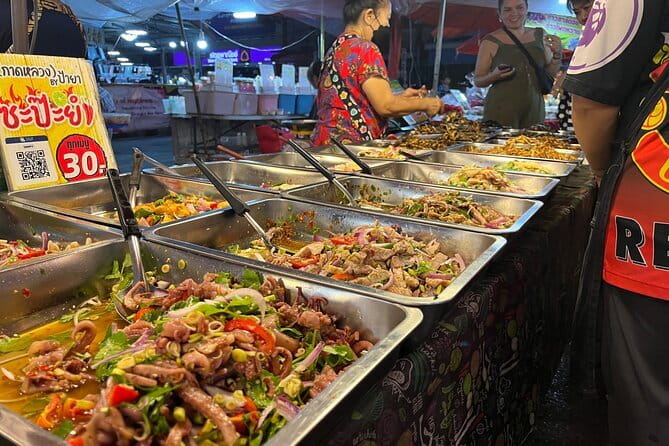 Chiang Mai Temples and Market Tuk Tuk Night Tour - What the $34.23 price really covers