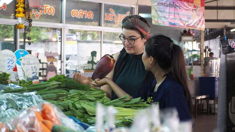 Chiang Mai: Thai Cooking and Market Tour with Lanna Smile - Should you book Lanna Smile?