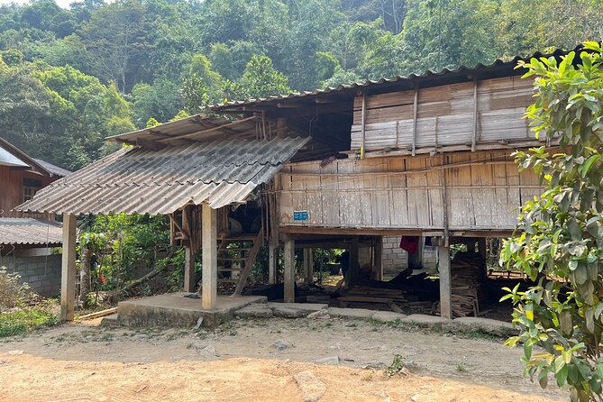 Chiang Mai to Doi Inthanon Full Day Shared Tour - The Twin Royal Pagodas bring gardens and ceremony