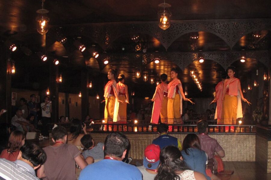 Chiang Mai Traditional Khan Toke Meal & Cultural Performance - The dances to watch for