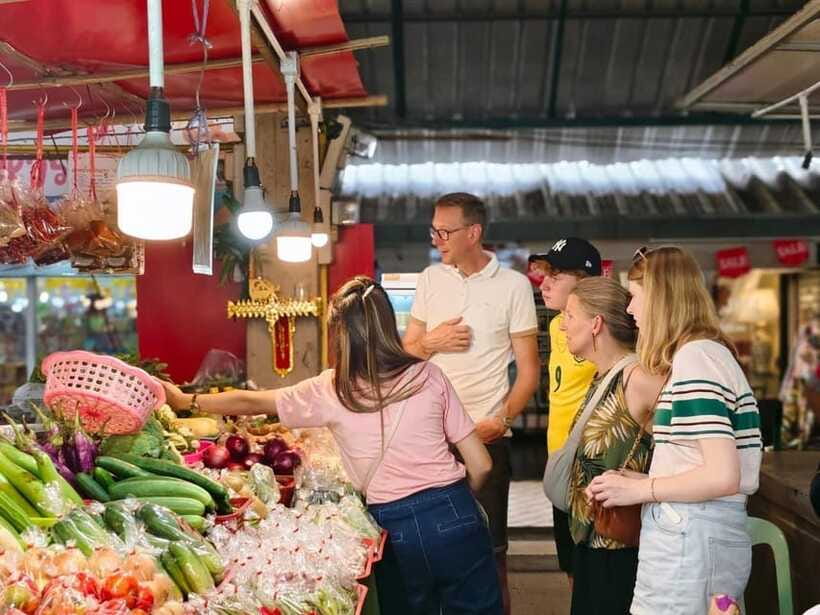 Chiang Mai: Traditional Thai Cooking Class with Market Tour - What the $32 price includes