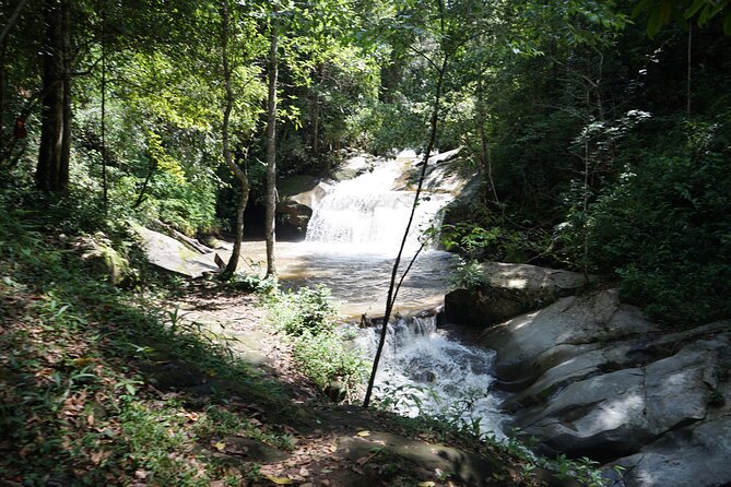 Chiang Mai Trekking Tour :Full day (no rafting) - The drive toward Doi Inthanon