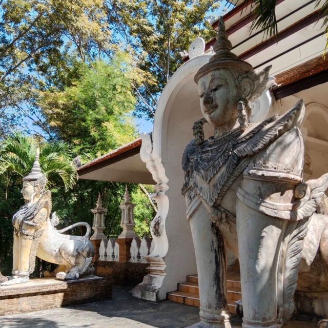 Chiang Mai: Wat Pha Lat & Wat Phra That Doi Suthep Tour - Dress, walking, and temple manners