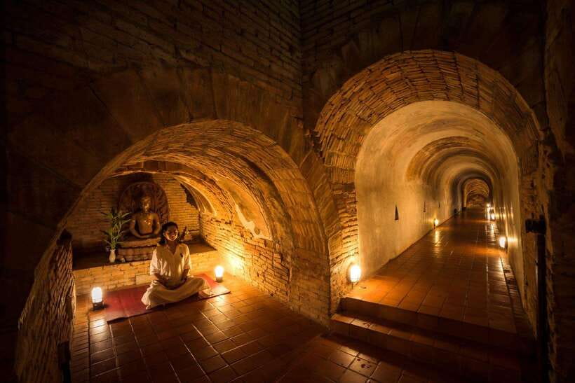 Chiang Mai:Wat Phra That Doi Suthep & Wat Umong Evening Tour - Why this evening pairing works
