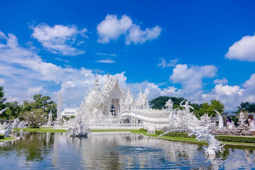 Chiang Mai: White, Red/Black & Blue Temples Tour with Lunch - Who should take this day trip