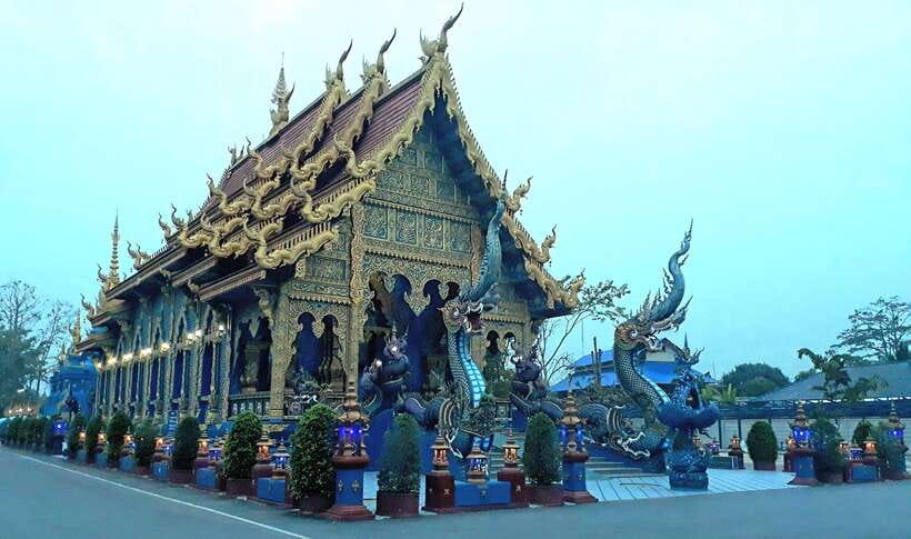 Chiang Rai: City Highlights One-Day Tour with Thai Lunch - Wat Rong Suea Ten, the Blue Temple