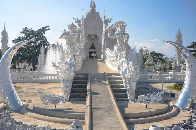 Chiang Rai Day Tour from Chiang Mai + The Long Neck Hill Tribe With Boat - Visiting the Long Neck Karen village