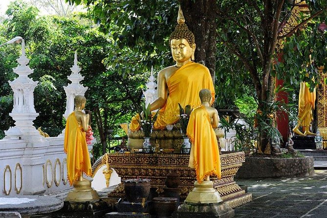Chiang Rai Day Tour from Chiang Mai + The Long Neck Hill Tribe With Boat - Six stops, one very full day