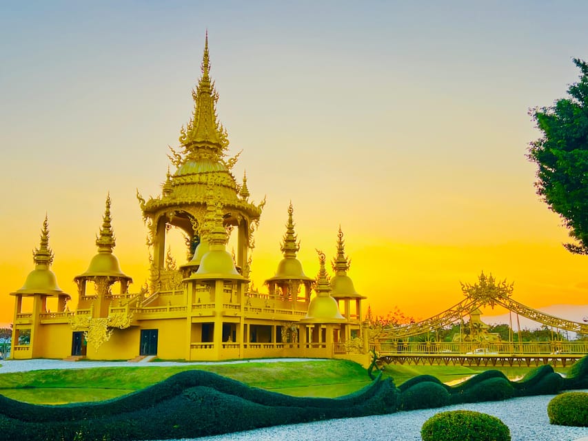 Chiang Rai: Discover 7 Must-See Spots & Lunch Included - Wat Rong Suea Ten, the Blue Temple