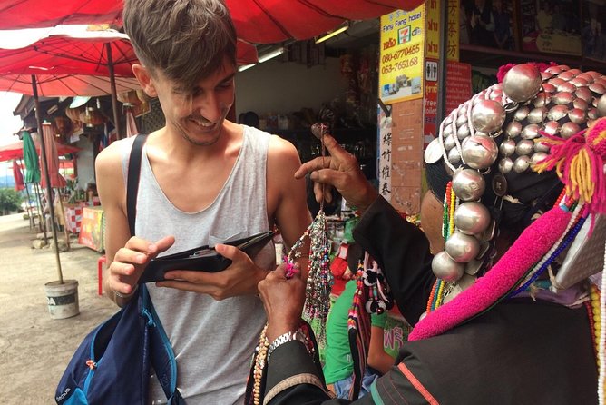 Chiang Rai, Golden Triangle and Long Neck Karen - The day’s real drawbacks
