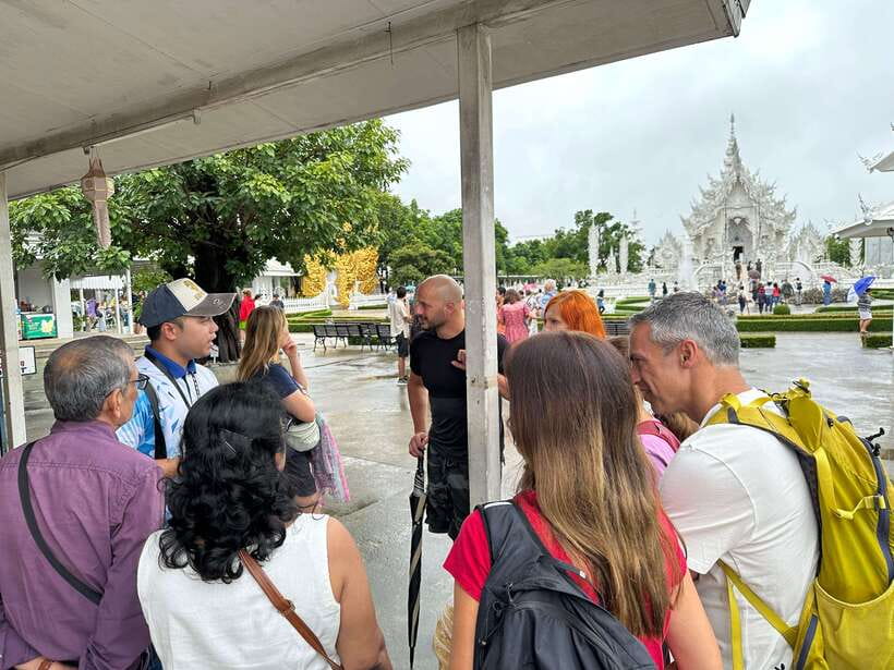 Chiang Rai: Half Day Tour – 3 Famous Temples & Lalita Cafe’ - Lalita Cafe adds a lighter final stop