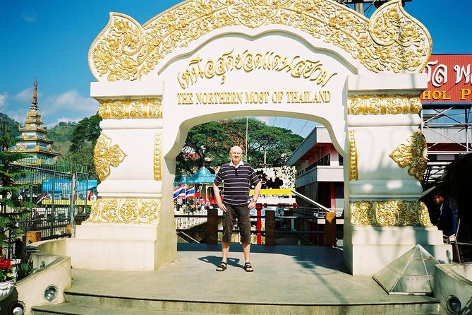 Chiang Rai One Day: Golden Triangle, Laos Border, Long Neck Tribe - The Long Neck Karen Village raises an important question
