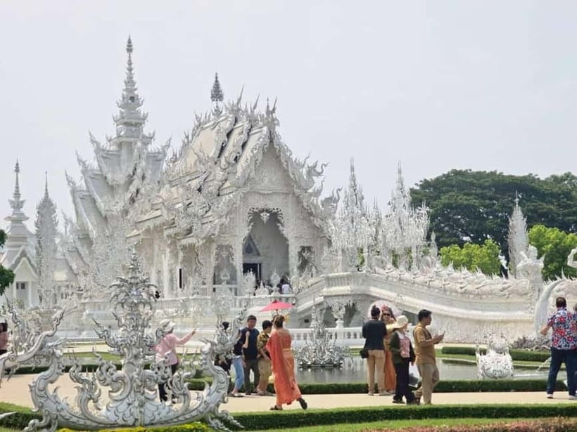 Chiang Rai: Private Tour with Driver and Custom Itinerary - Why a private car makes sense in Chiang Rai