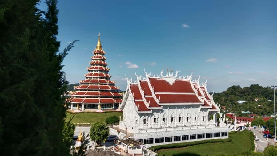 Chiang Rai White Temple and Blue Temple Day Tour - Key points to know before booking