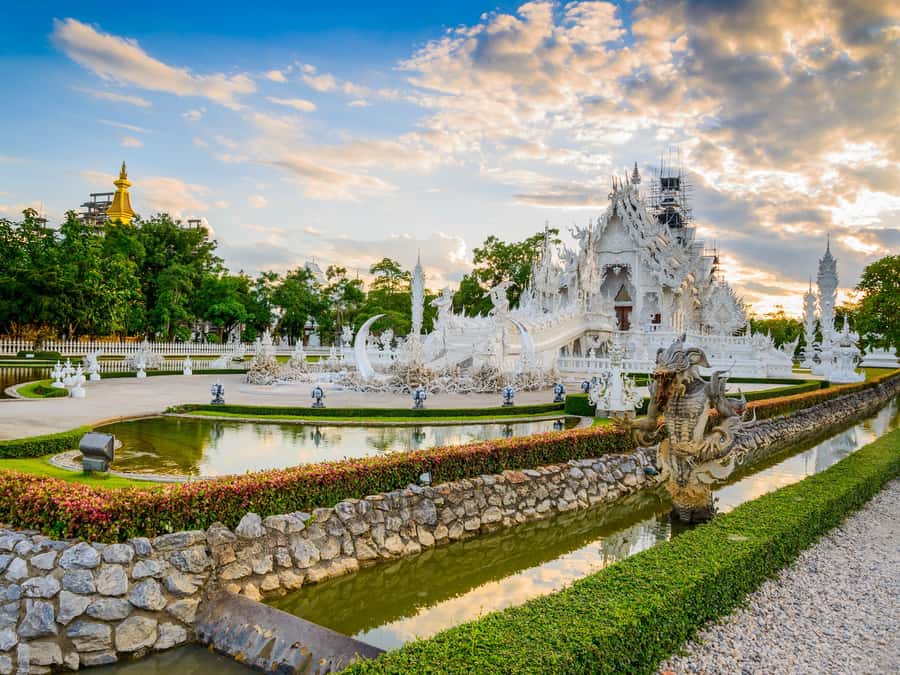 Chiang Rai White Temple and Blue Temple Day Tour - Wat Rong Suea Ten, Chiang Rai’s Blue Temple