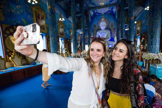 Chiang Rai White Temple, Blue Temple and more from Chiang Mai - Dress, money, and useful packing tips