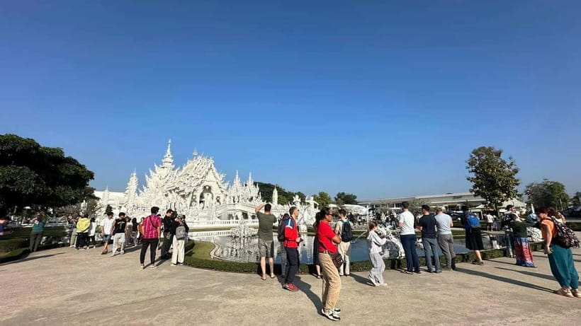 Chiangrai Full day: Popular 7 Locations with Thai buffet - Golden Triangle: three countries from one viewpoint