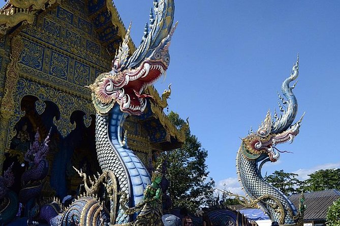 Chiangrai Round Trip Classic Tours 3 Days 2 Nights - Day two: the Blue Temple, river air, and Baan Dam