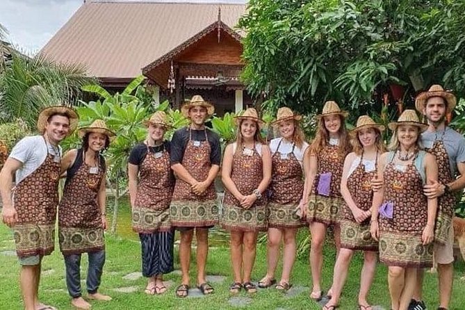 Cooking Evening Class Chiang Mai Visit Organic Garden and Market - The local market gives the menu some context