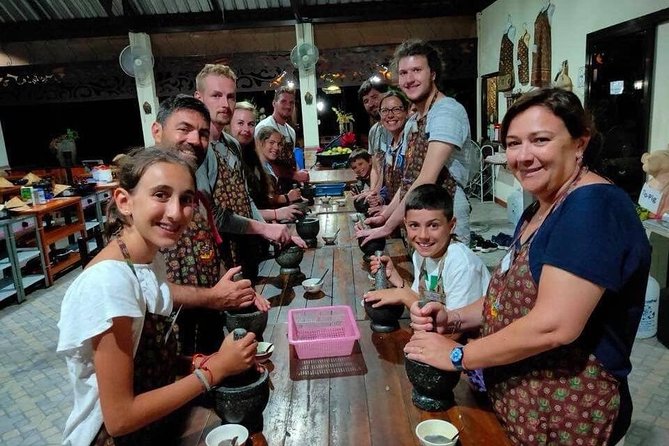 Cooking Evening Class Chiang Mai Visit Organic Garden and Market - Spice, dietary needs, and menu choices