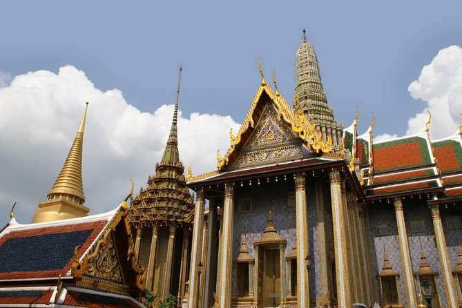 Damnern Saduak Floating Market, Grand Palace and Wat Phra Keo Tour from Bangkok - A long day that connects two sides of Thailand