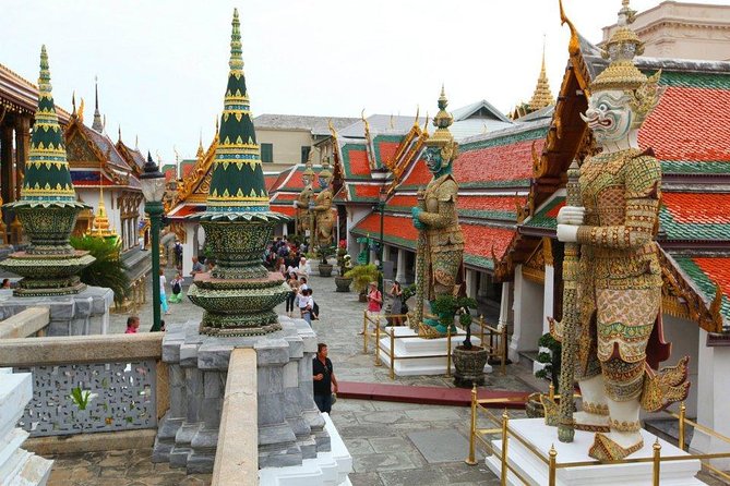 Damnern Saduak Floating Market, Grand Palace and Wat Phra Keo Tour from Bangkok - What the private format is really worth