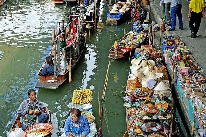 Damnoen Saduak Floating Market and Maeklong Railway Market Tour - The guide can make or break the day