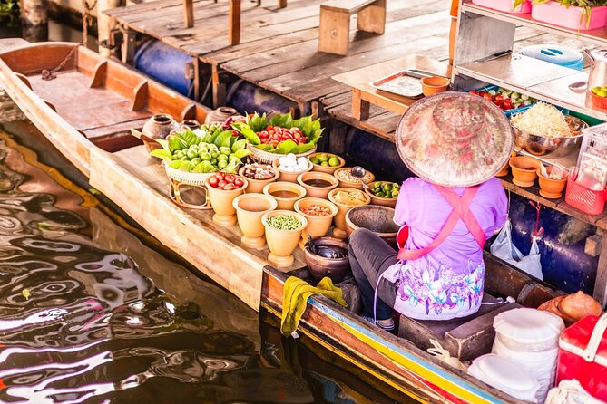 Damnoen Saduak Floating Market and Maeklong Railway Market Tour - Transport, timing, and meeting point details