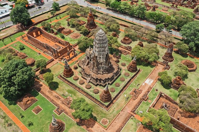 Damnoen Saduak Floating Market & Ayutthaya Tour from Bangkok - Damnoen Saduak by long-tail boat