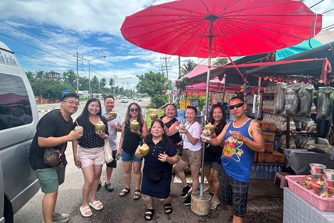 Damnoen Saduak Floating Market & Maeklong Railway From Bangkok - Who should book this market trip?