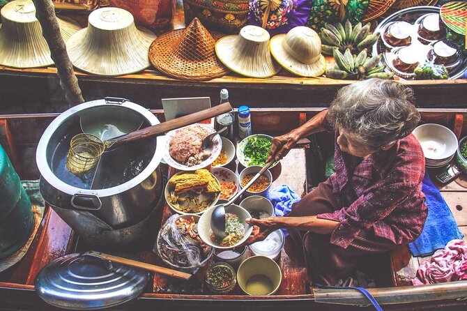 Damnoen Saduak Floating Market & Maeklong Railway Market Tour From Bangkok - Who will get the most from this tour