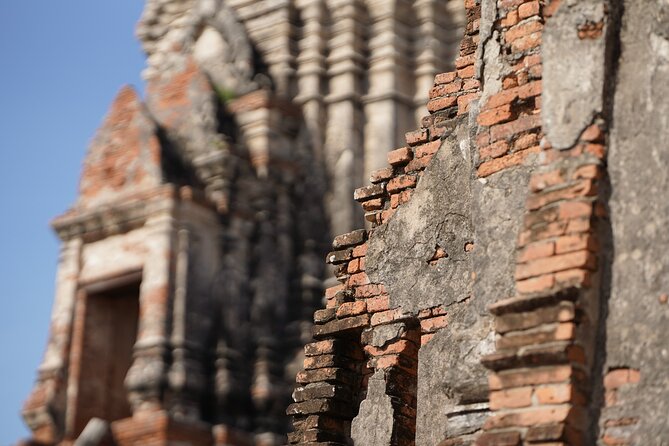 Day Tour From Bangkok to Ayutthaya By Bus - The reclining Buddha at Wat Lokayasutharam