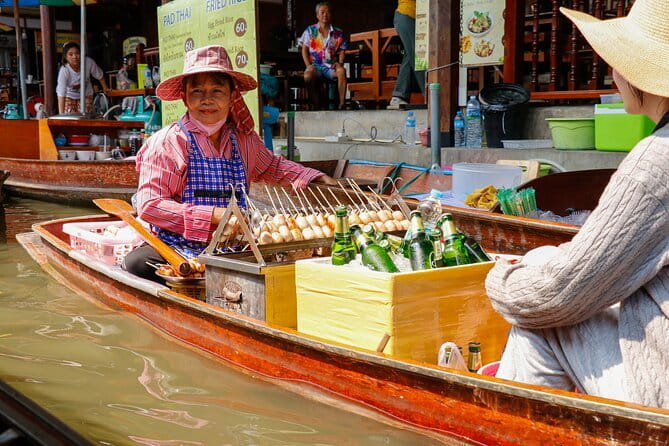 Day Trip to Bangkok Floating Market & Maeklong Railway - What to expect at Buffalo Café