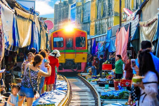Day Trip to Bangkok Floating Market & Maeklong Railway - What $30.98 really buys you
