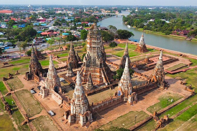 Discover Ayutthaya at Sunset: Historic Temples & River Cruise - What the guide adds to the day