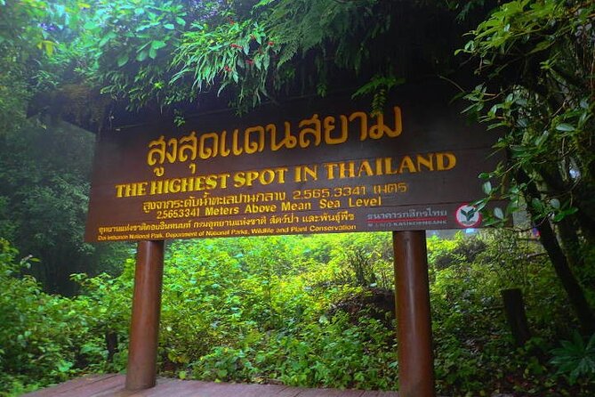 Doi Inthanon National Park with Nature Trail Trekking 1-Day Tour - A short stop at the Hmong market