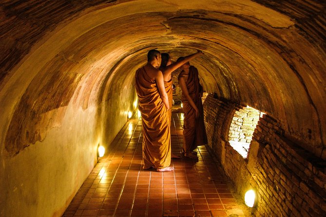 Doi Suthep and Wat Pha Lat Sunrise Private Tour – Half Day - Wat Umong and its 700-year-old tunnels