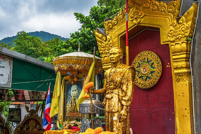 Doi Suthep and Wat Pha Lat Sunrise Tour (Small Group Only) - The guide can shape the whole morning
