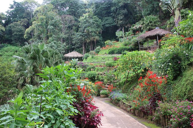 DON'T miss It ! Doi suthep temple+ Hmong village - Air-conditioning matters on the mountain roads