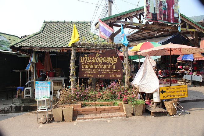 DON'T miss It ! Doi suthep temple+ Hmong village - Guides can shape the day