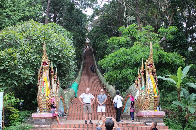 DON'T miss It ! Doi suthep temple+ Hmong village - Who should book this Chiang Mai outing?