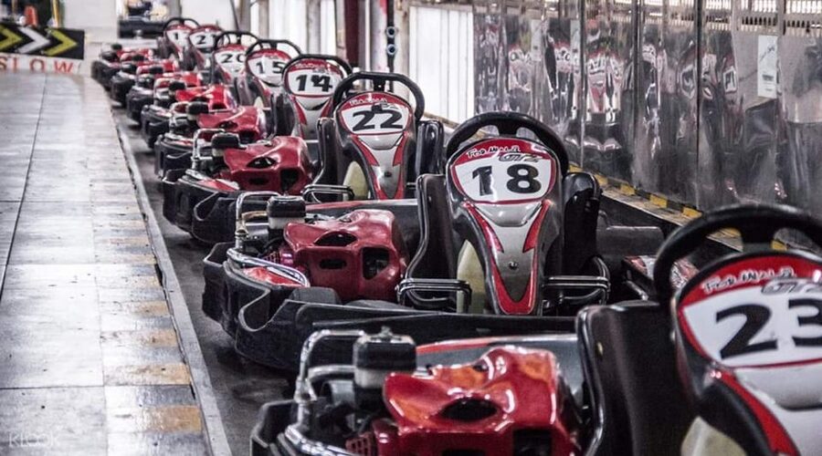 EasyKart Bangkok (RCA Plaza) : Go-Kart Racing Experience - Safety briefing, gear, and getting ready