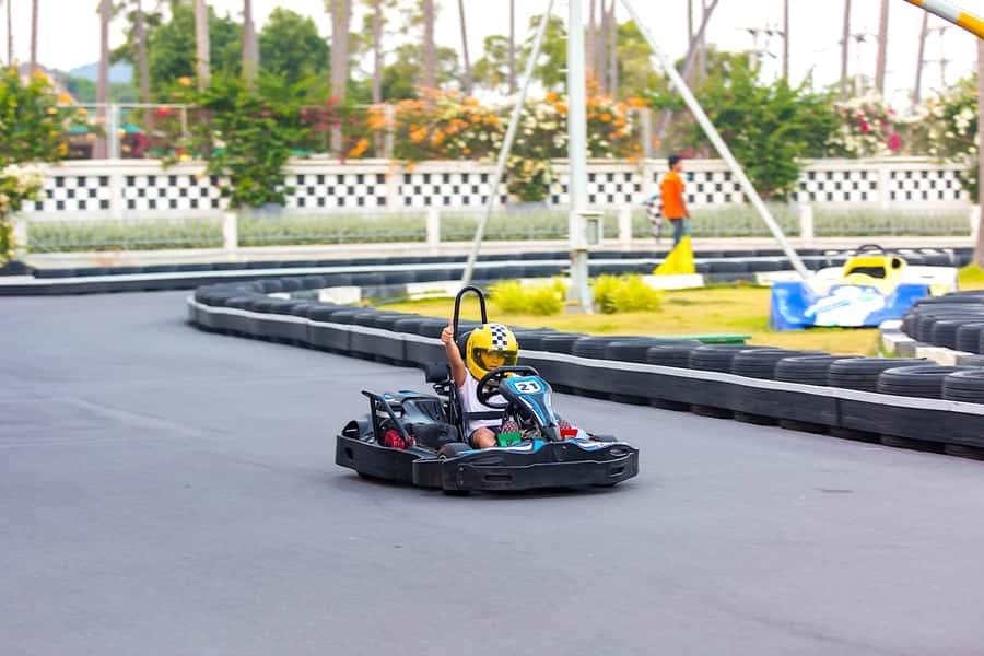 EasyKart Koh Samui (Chaweng Lake): Go-Kart Racing Experience - How the two tracks change the experience