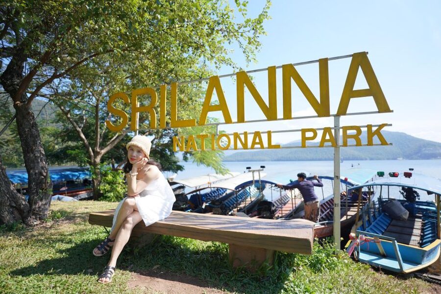 Elephant Habitat Park Feeding Entry & Rafting Van Transfer - A 45-minute bamboo raft ride on Mae Wang River