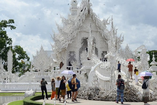 Exclusive Northern Thailand Tours - Wat Huay Pla Kang and the Guan Yin statue